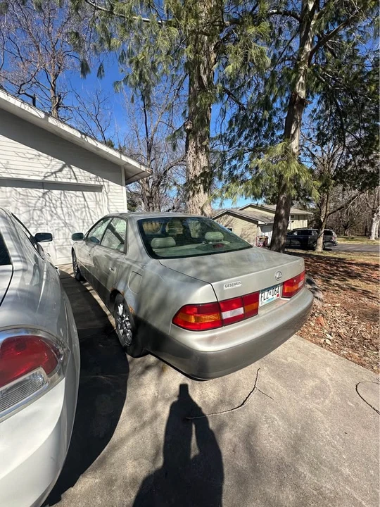 1999 Lexus ES 3rd Gen - Image 3 of 9