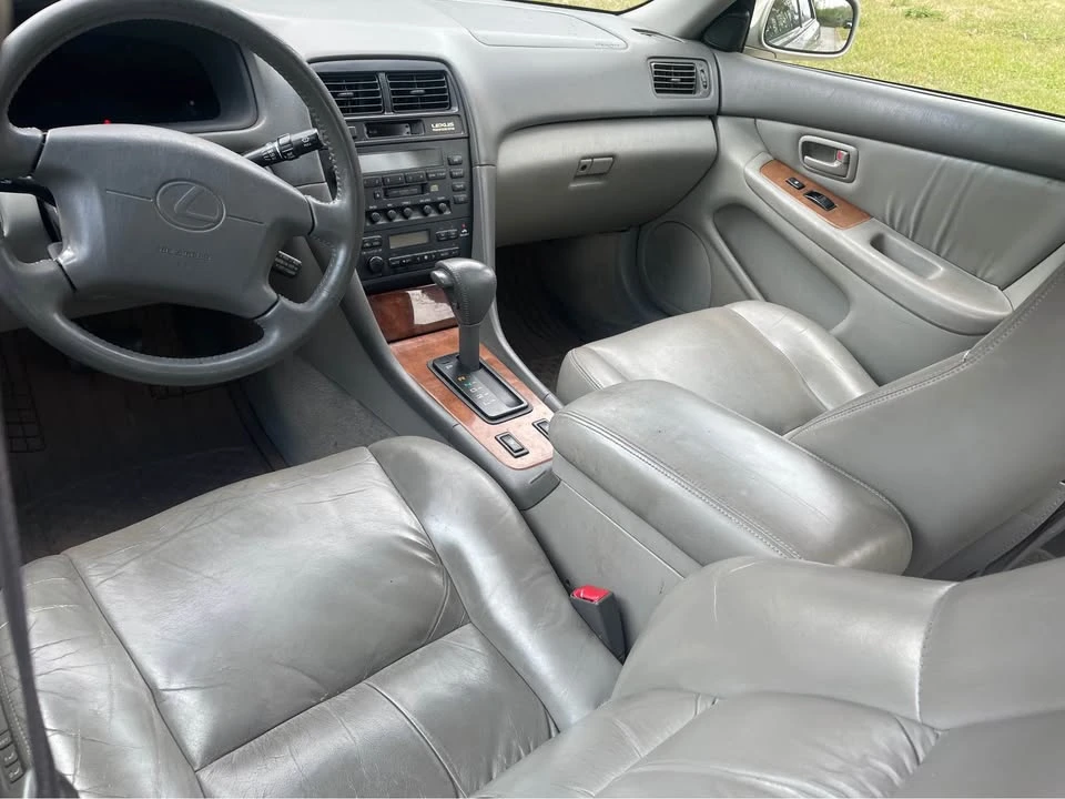 1999 Lexus ES 3rd Gen - Image 11 of 11