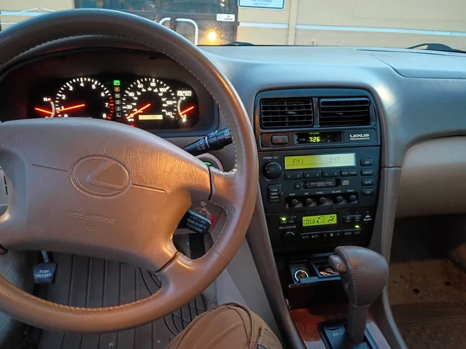 1999 Lexus ES 3rd Gen - Image 7 of 9