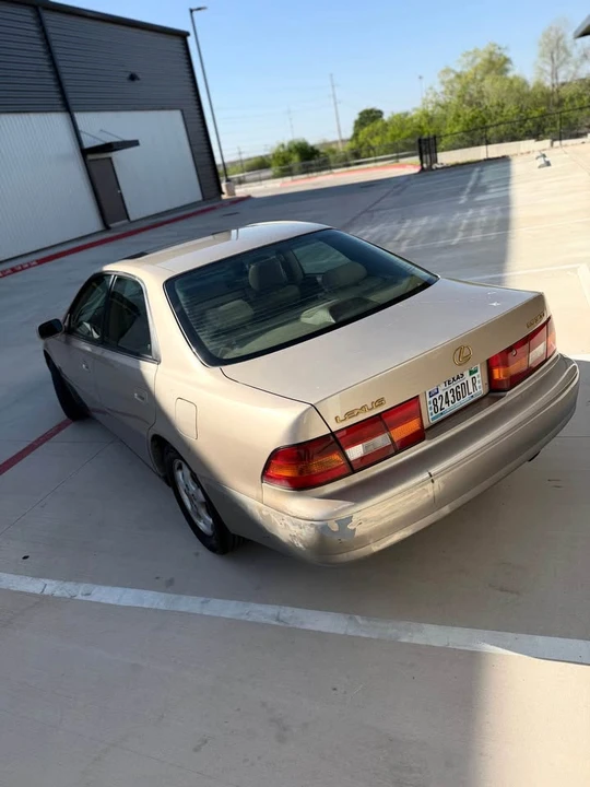 1999 Lexus ES 3rd Gen - Image 8 of 18