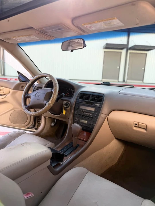 1999 Lexus ES 3rd Gen - Image 3 of 18
