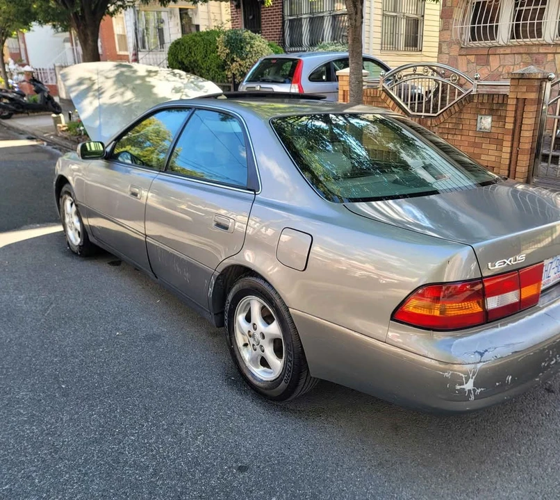 1999 Lexus ES 3rd Gen - Image 6 of 7