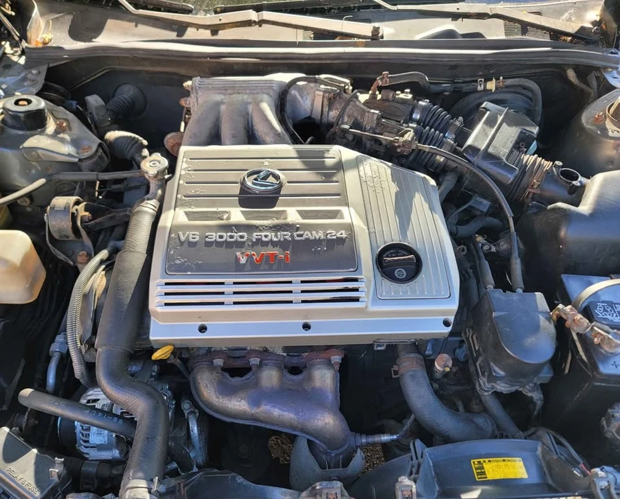 1999 Lexus ES 3rd Gen - Image 2 of 7