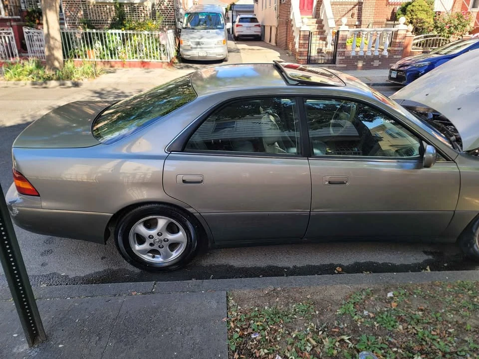 1999 Lexus ES 3rd Gen - Image 7 of 7