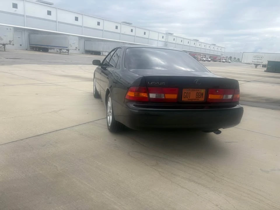1999 Lexus ES 3rd Gen - Image 3 of 11