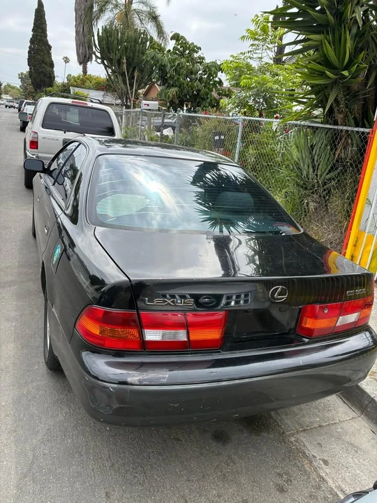 1999 Lexus ES 3rd Gen - Image 7 of 9