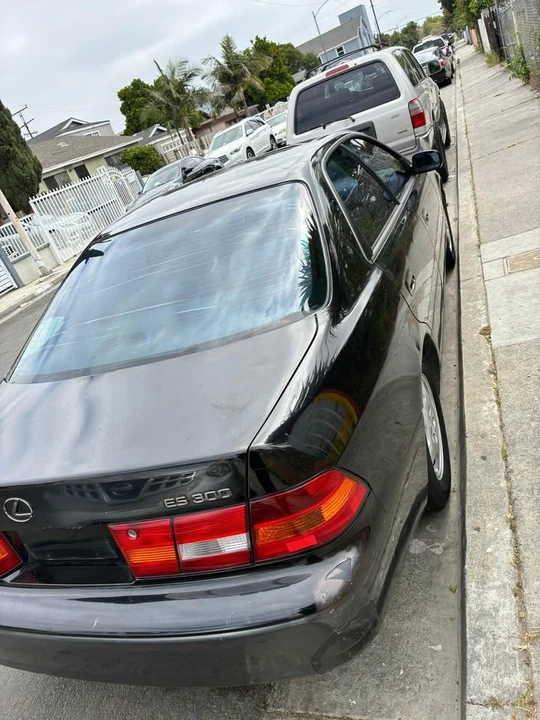 1999 Lexus ES 3rd Gen - Image 8 of 9