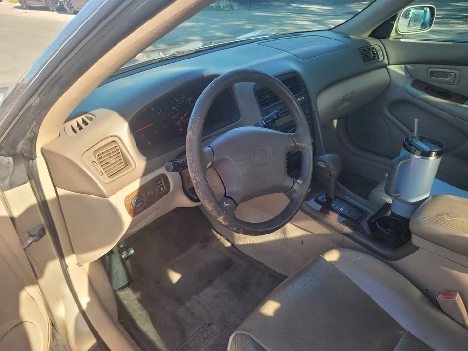 1999 Lexus ES 3rd Gen - Image 10 of 10