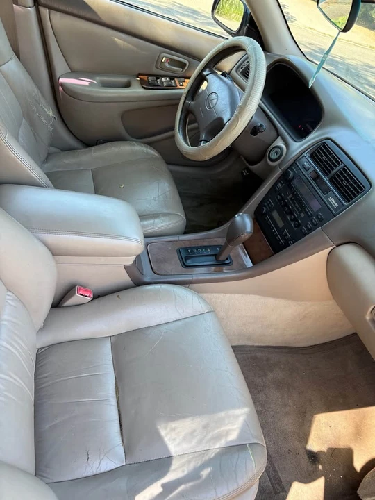 1999 Lexus ES 3rd Gen - Image 7 of 10