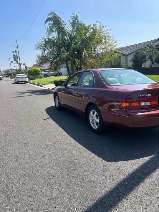 1999 Lexus ES 3rd Gen - Image 4 of 10