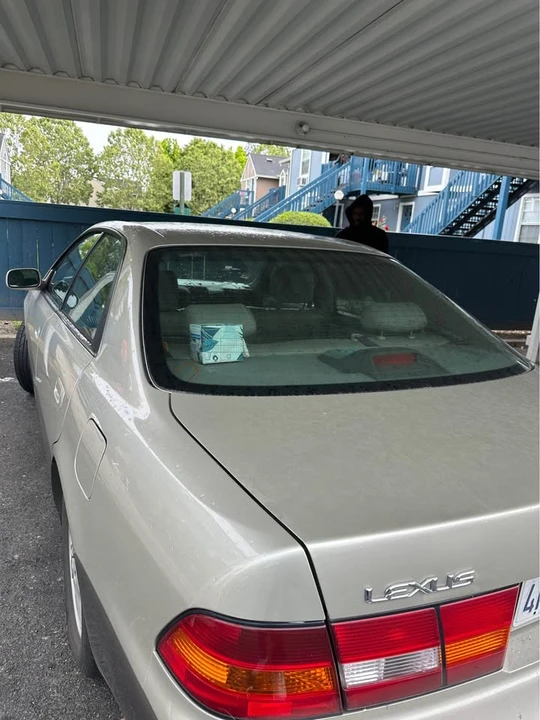 1999 Lexus ES 3rd Gen - Image 2 of 4