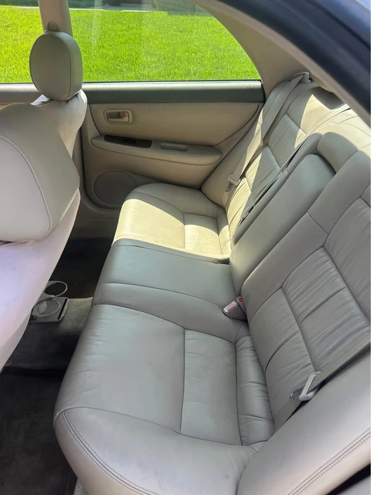 1999 Lexus ES 3rd Gen - Image 9 of 10