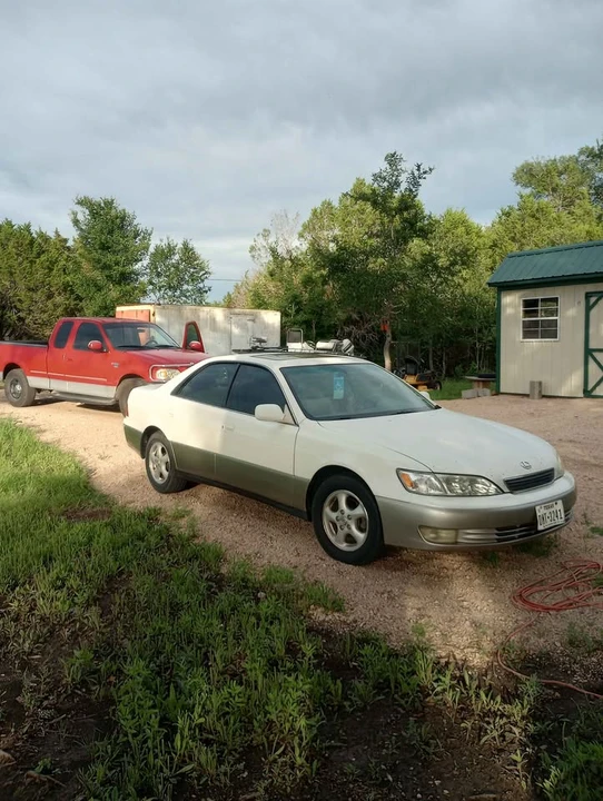 1999 Lexus ES 3rd Gen - Image 2 of 7