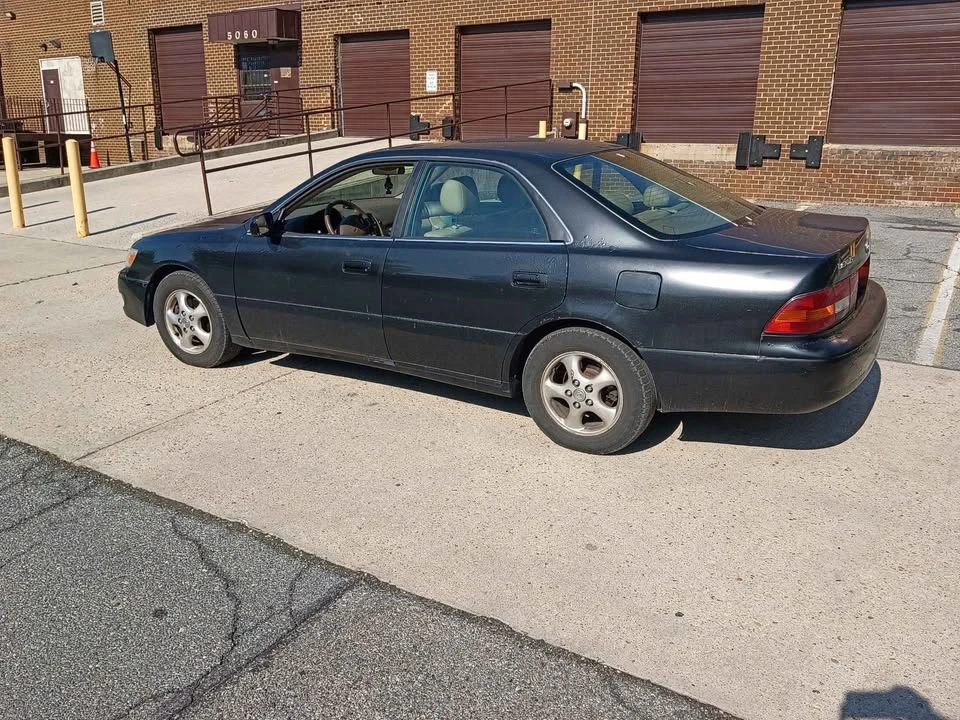 1999 Lexus ES 3rd Gen - Image 3 of 7