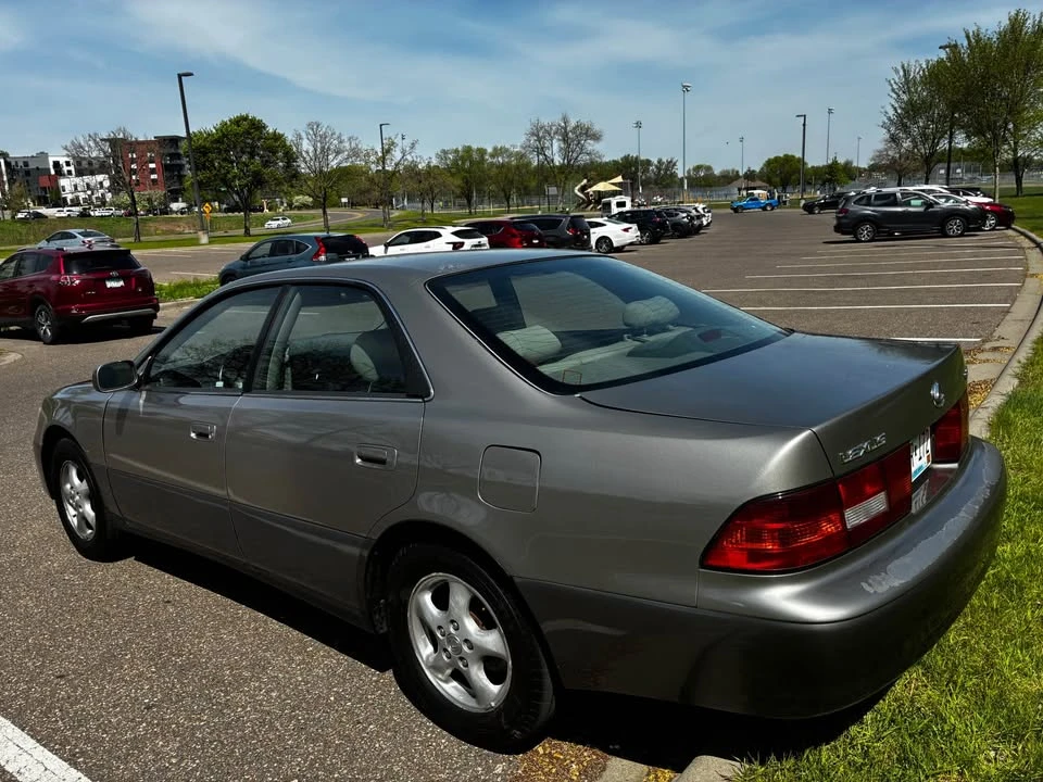 1999 Lexus ES 3rd Gen - Image 7 of 14