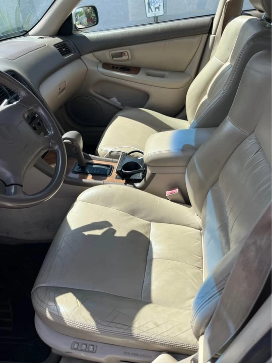 1999 Lexus ES 3rd Gen - Image 4 of 13