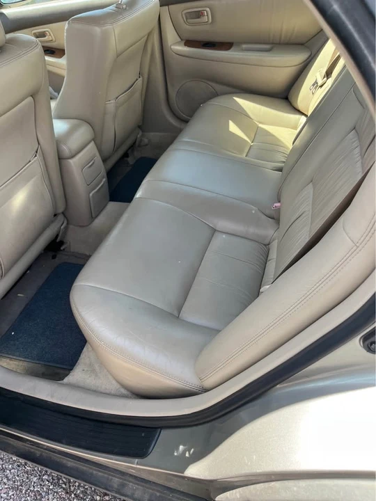 1999 Lexus ES 3rd Gen - Image 5 of 13