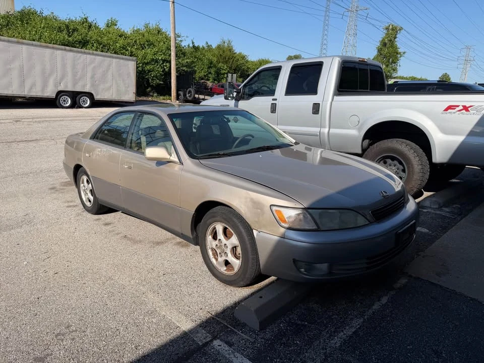 1999 Lexus ES 3rd Gen - Image 2 of 5