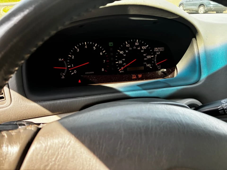 1999 Lexus ES 3rd Gen - Image 9 of 14
