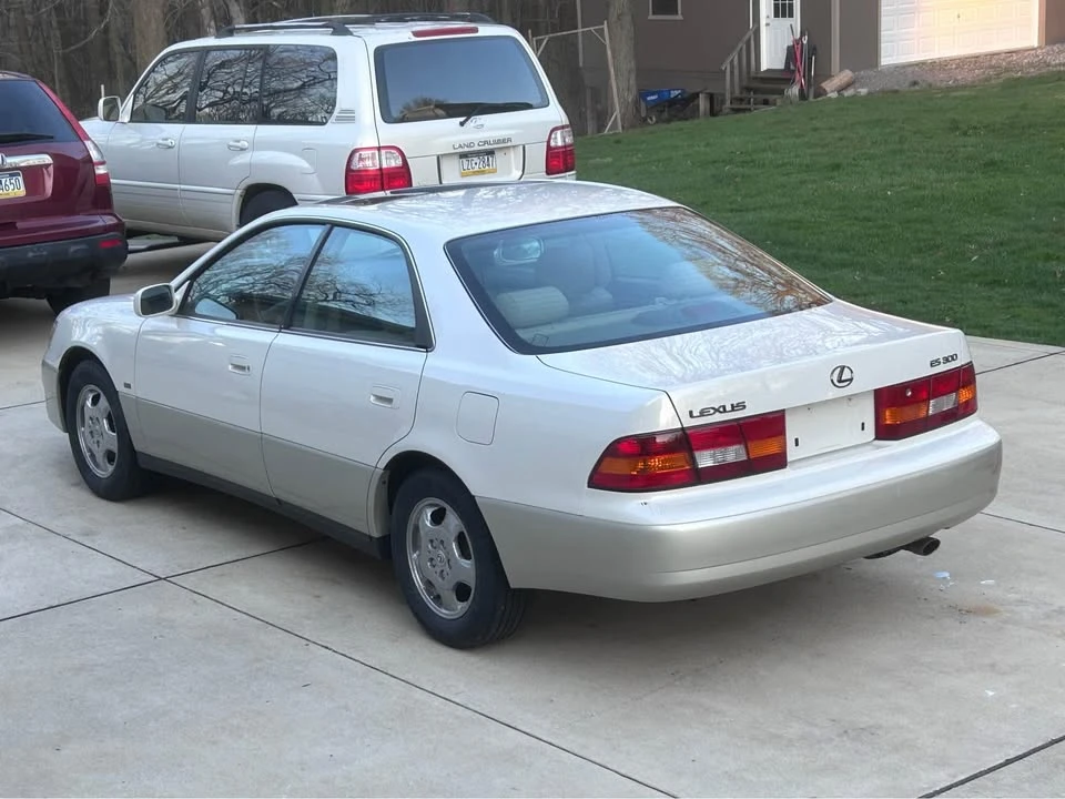 1999 Lexus ES 3rd Gen - Image 5 of 18