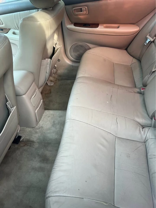 1999 Lexus ES 3rd Gen - Image 8 of 9