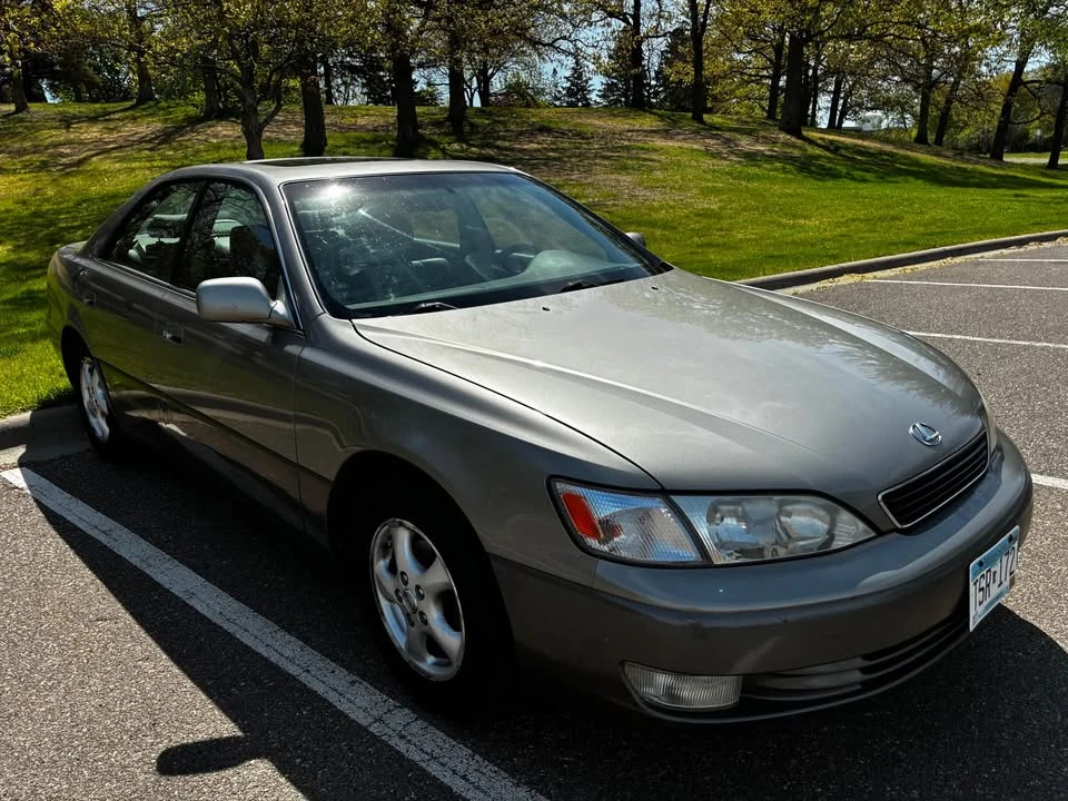 1999 Lexus ES 3rd Gen - Image 3 of 14