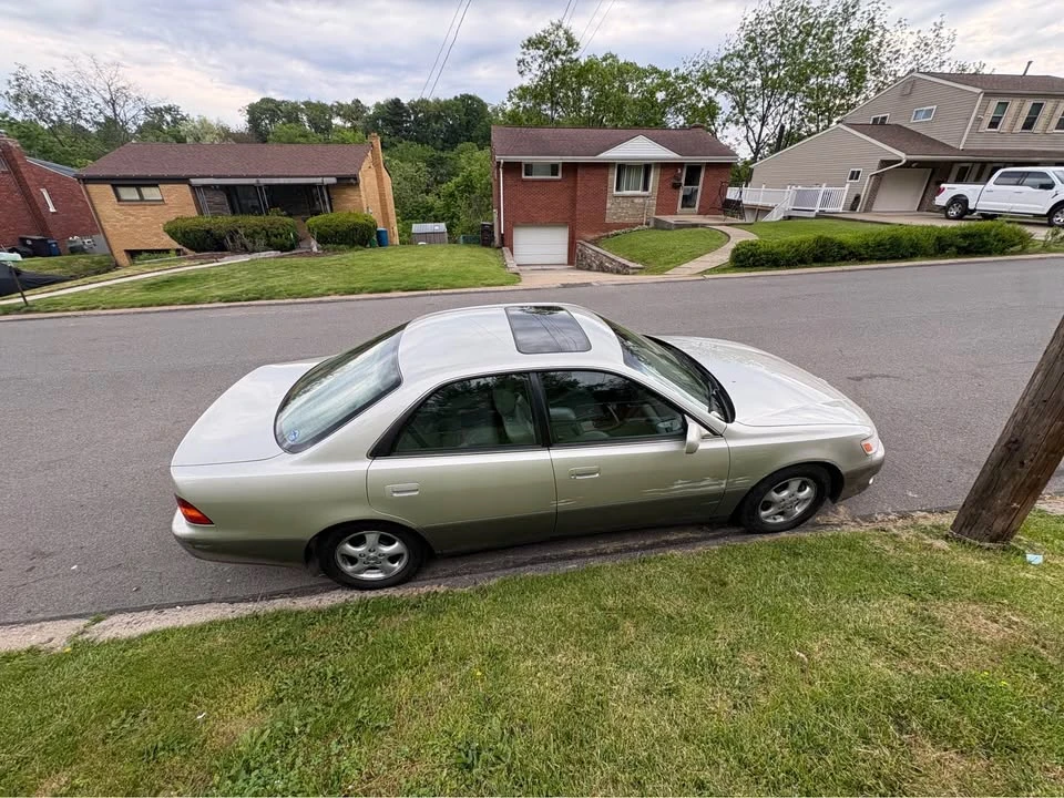 1999 Lexus ES 3rd Gen - Image 3 of 7