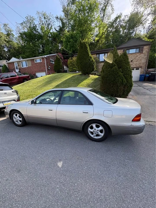 1999 Lexus ES 3rd Gen - Image 5 of 7