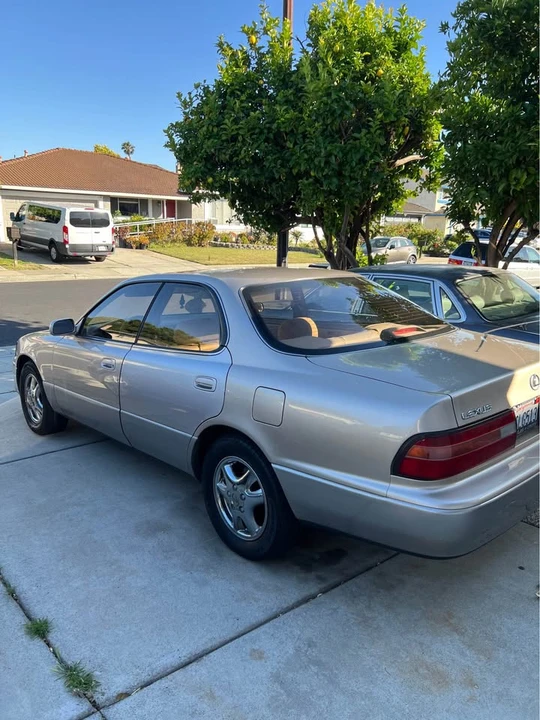 1996 Lexus ES 3rd Gen - Image 5 of 8