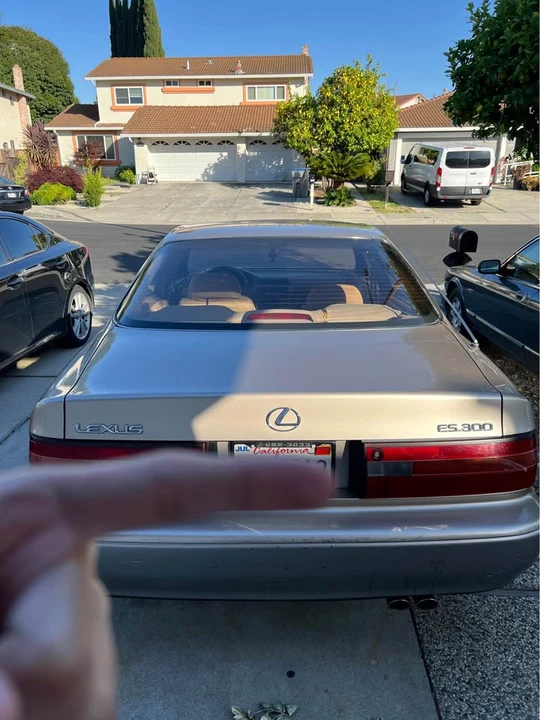 1996 Lexus ES 3rd Gen - Image 4 of 8