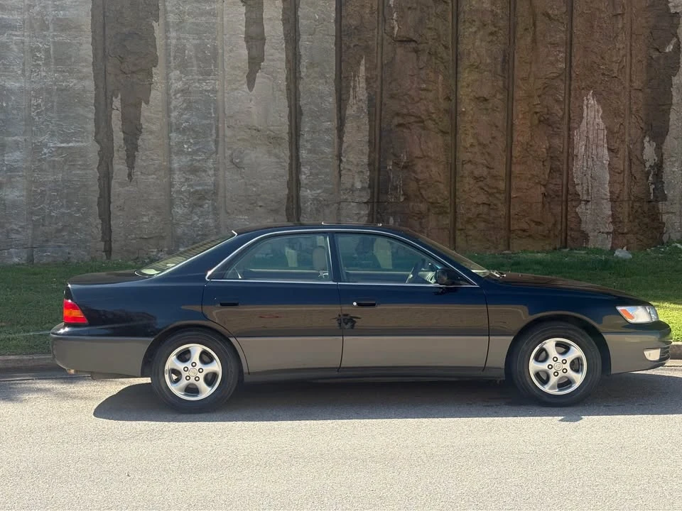 1999 Lexus ES 3rd Gen - Image 7 of 20