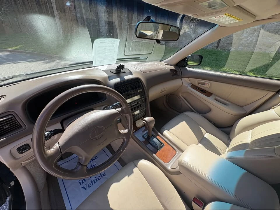 1999 Lexus ES 3rd Gen - Image 11 of 20