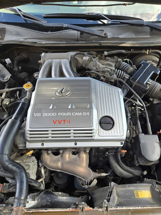 1999 Lexus ES 3rd Gen - Image 5 of 14