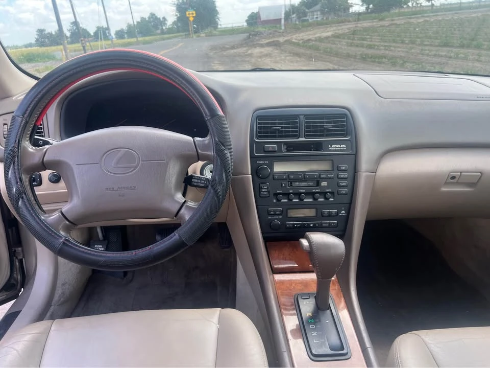 1999 Lexus ES 3rd Gen - Image 7 of 9