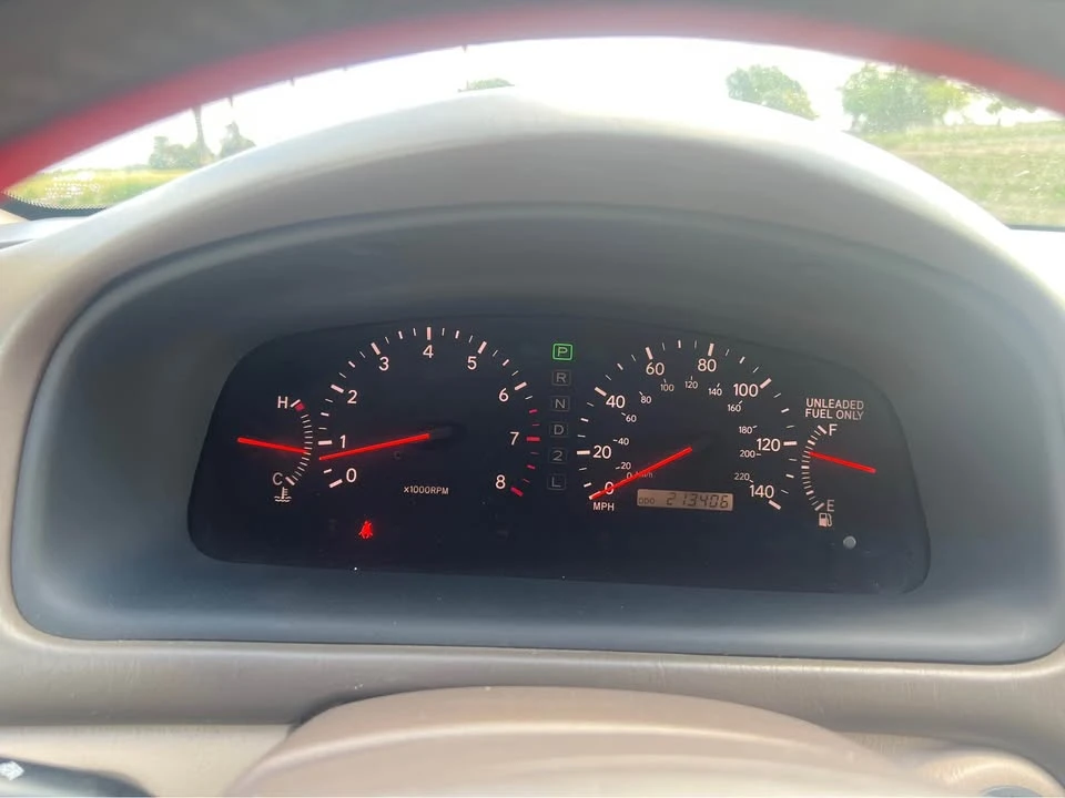 1999 Lexus ES 3rd Gen - Image 8 of 9