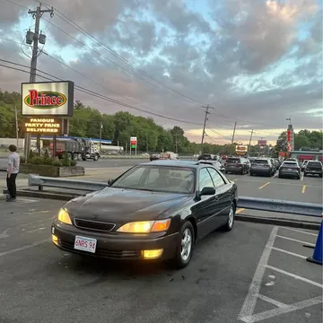 1999 Lexus ES 300 Coach Edition