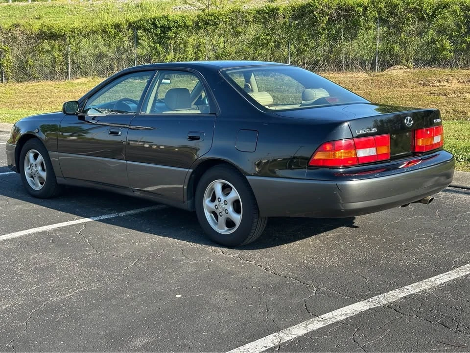 1999 Lexus ES 3rd Gen - Image 3 of 21