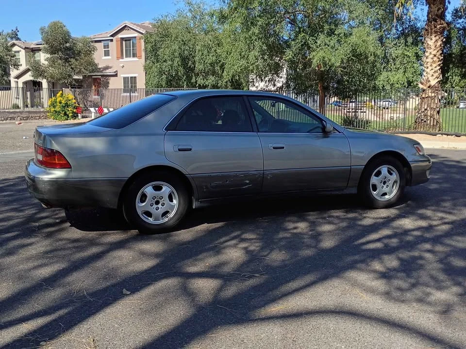 1999 Lexus ES 3rd Gen - Image 4 of 8