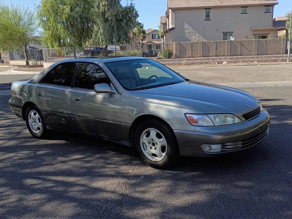 1999 Lexus ES 3rd Gen - Image 3 of 8