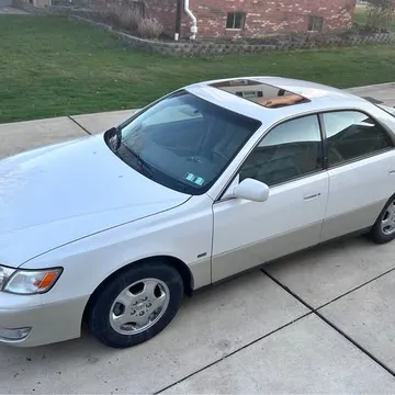 1999 Lexus ES 300 Coach Edition