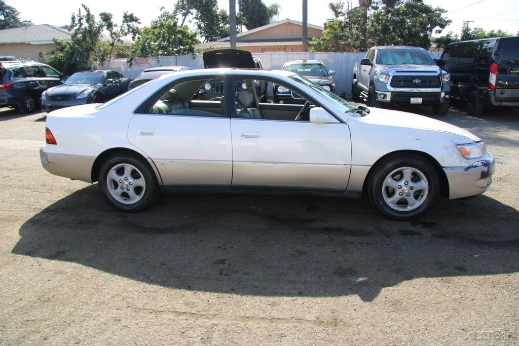 1999 Lexus ES 3rd Gen - Image 7 of 21