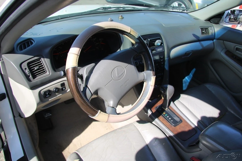 1999 Lexus ES 3rd Gen - Image 14 of 21