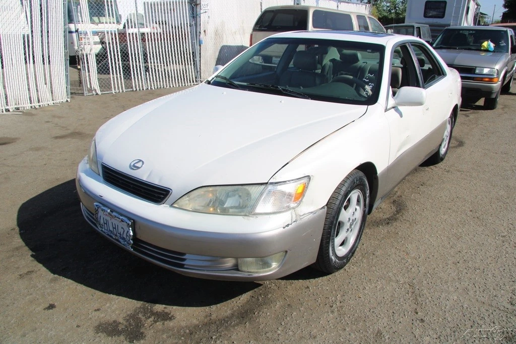1999 Lexus ES 3rd Gen - Image 2 of 21