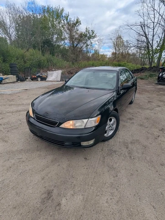 1999 Lexus ES 3rd Gen - Image 4 of 19