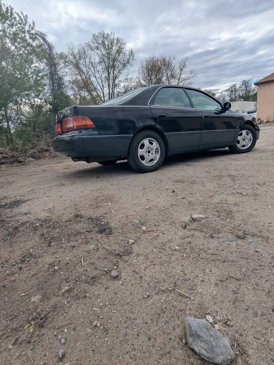1999 Lexus ES 3rd Gen - Image 8 of 19
