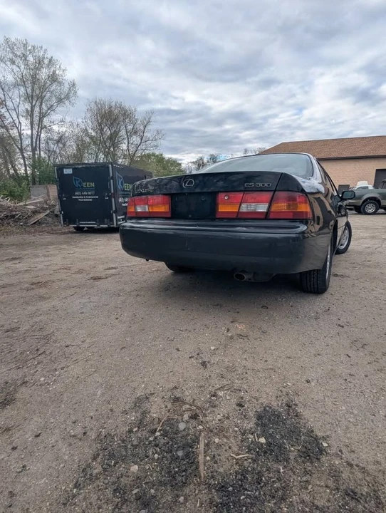 1999 Lexus ES 3rd Gen - Image 11 of 19