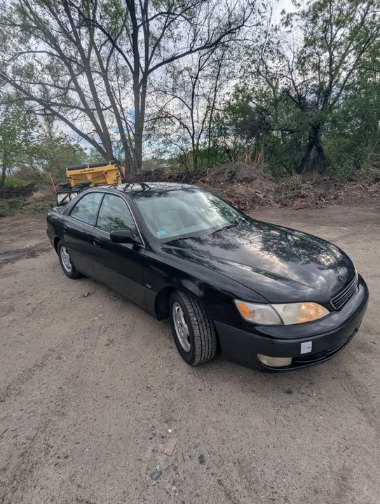 1999 Lexus ES 3rd Gen - Image 3 of 19
