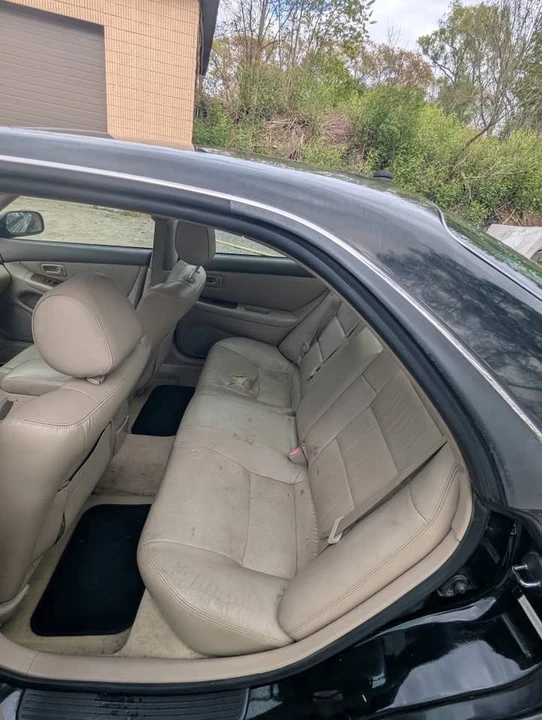 1999 Lexus ES 3rd Gen - Image 14 of 19