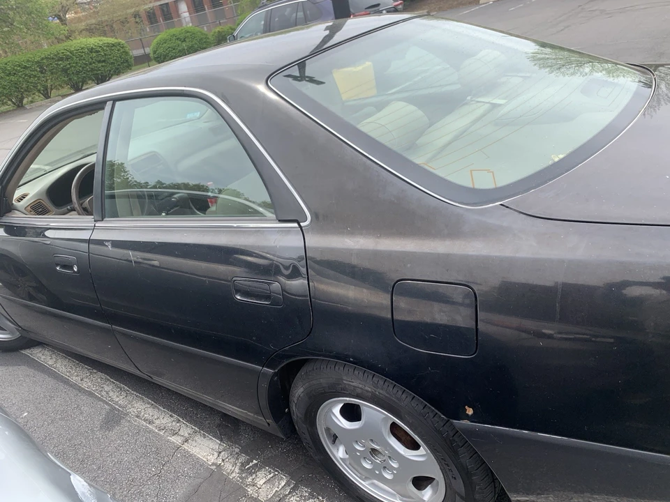 1999 Lexus ES 3rd Gen - Image 4 of 4