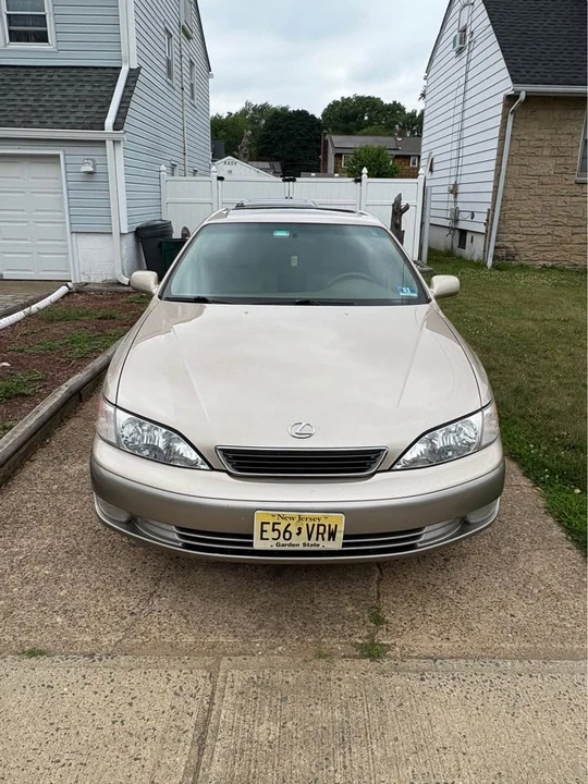 1999 Lexus ES 3rd Gen - Image 8 of 11